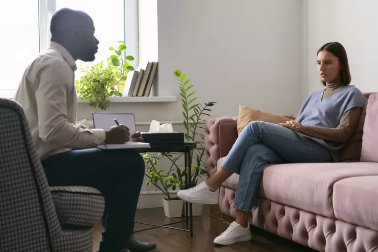 Comprendre les conflits internes silencieux en psychologie psychodynamique, Menton, ALLEGRANZI